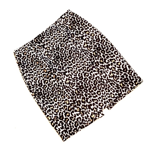 J. Crew Dresses & Skirts - J Crew Leopard Print Pencil Skirt